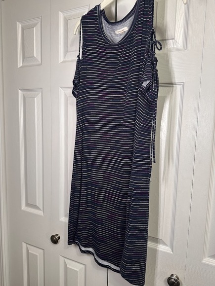 Maurices Blue Striped 24/7 Dress Elbow Sleeve Lace Up Arm & Shoulder Women's Med - Picture 1 of 11